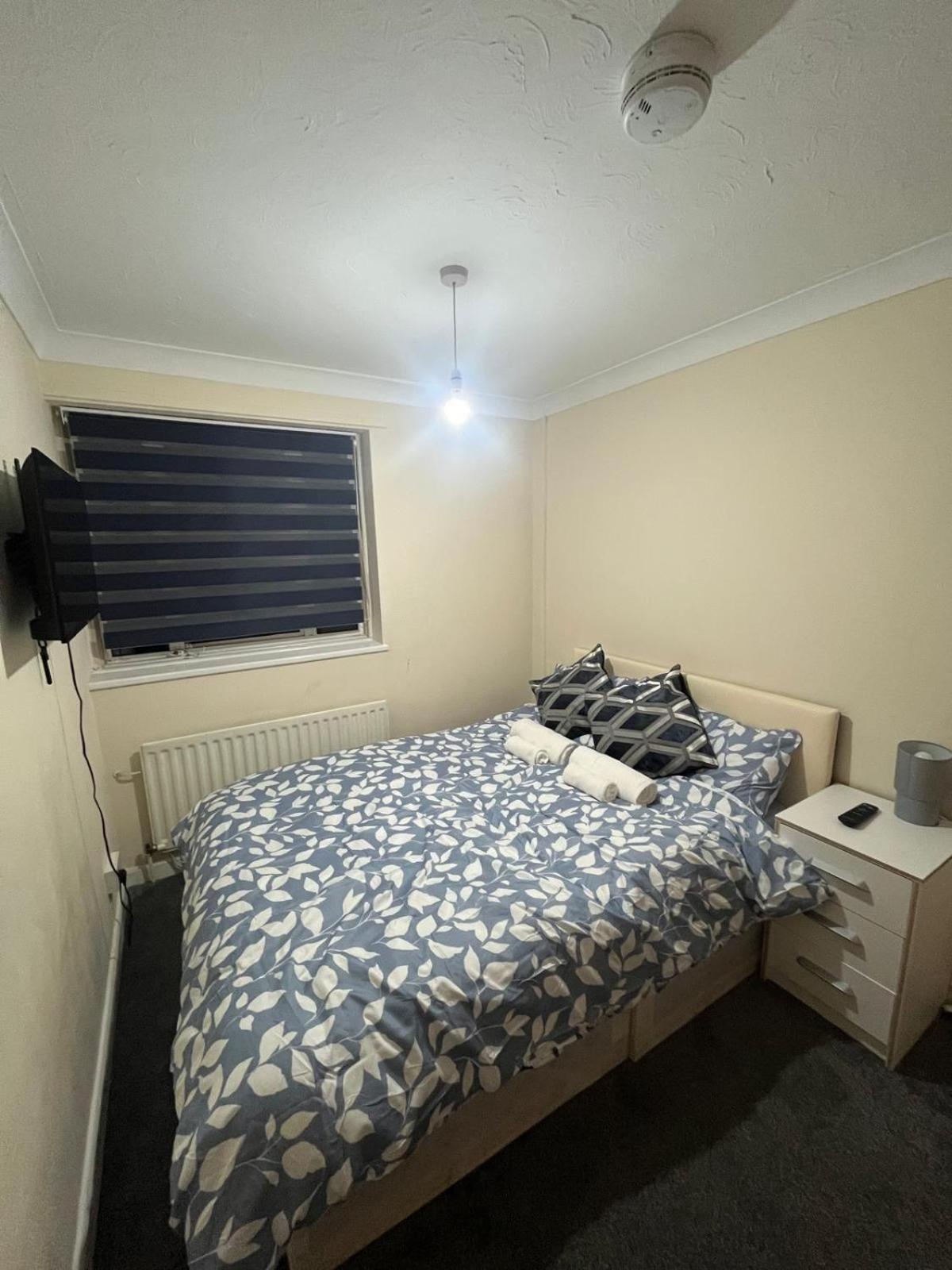 צ'למספורד Barnfield Rooms מראה חיצוני תמונה